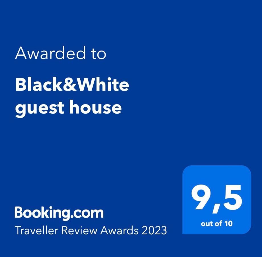 Black&White Guest House Іглесіас Екстер'єр фото